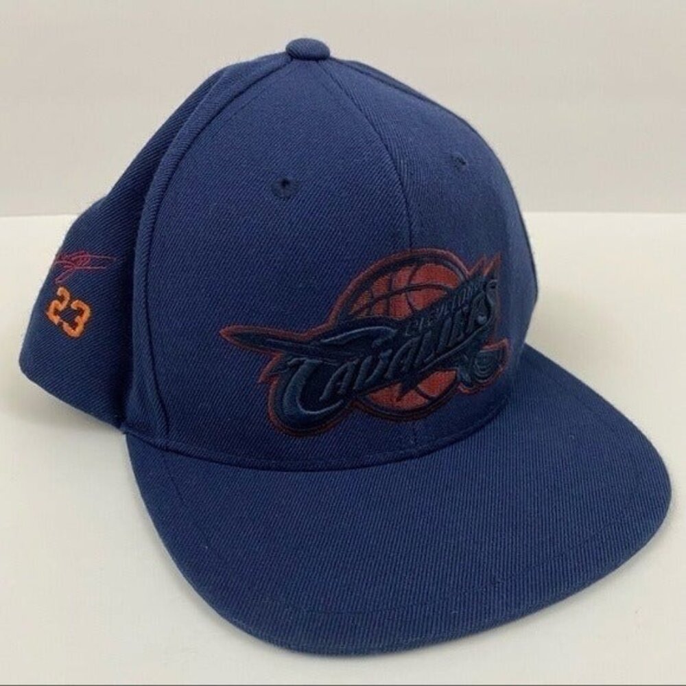 Mitchell & Ness Cleveland Cavaliers NBA Basketball Embroidered SnapBack Hat Cap